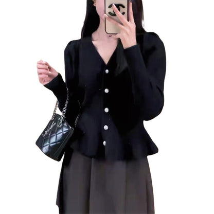 Damen Strickjacke mit Knöpfen und Taillierung Elegantes Design