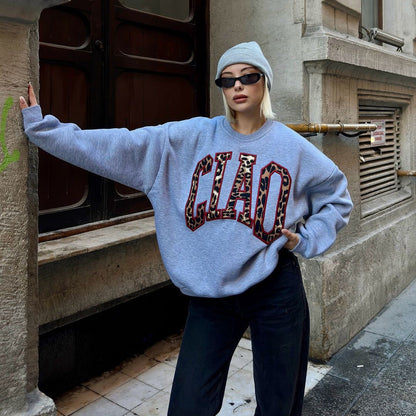 Damen Sweatshirt Urban Style Auffälliges Logo Eveloria