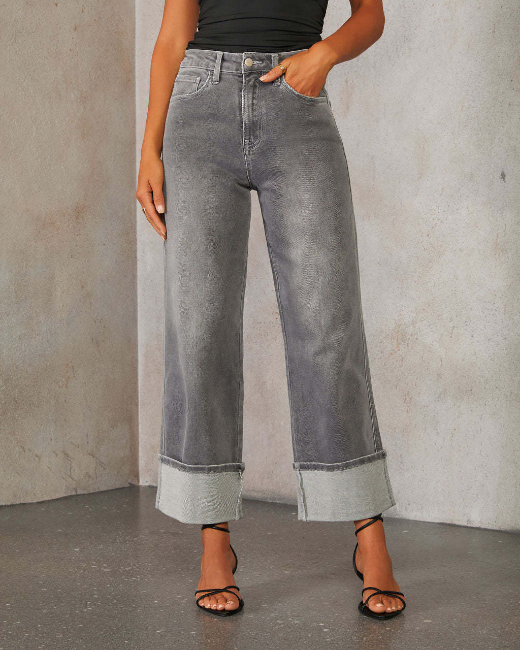 Damen Weite Denim-Jeans Kontrast-Säume Blau Eveloria