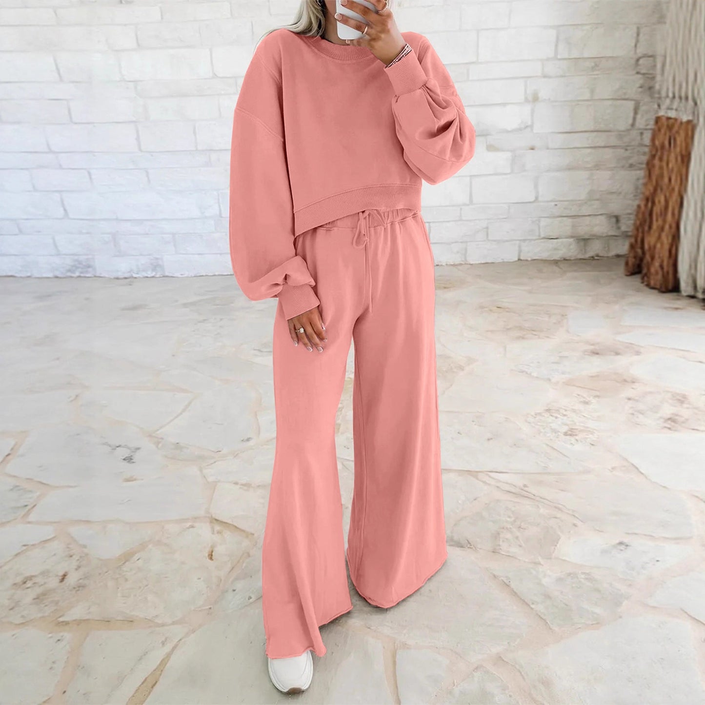 Damen Sport-Set Cropped Sweatshirt und Weite Hose Eveloria