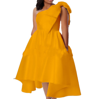 Damen Asymmetrisches Kleid Voluminöses Schößchen Elegante Drapierung