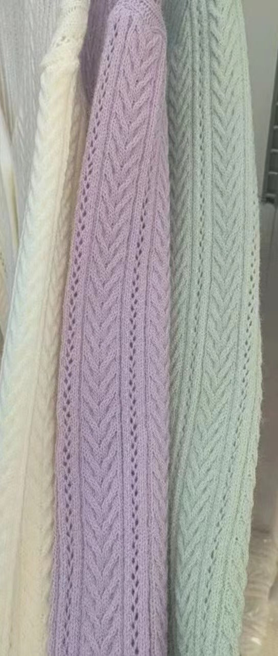 Damen Strickjacke Filigran Muster Knopfdetails Eveloria