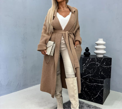 Damen Langstrickjacke mit Taschen und Gürtel Eveloria
