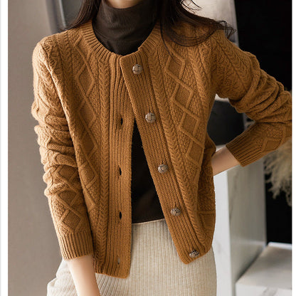 Damen Grobstrickjacke Zopfmuster Dekorative Knöpfe Beige - Eveloria