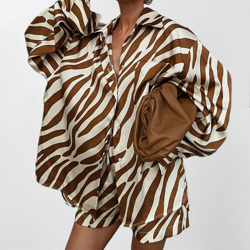 Damen Oversized Hemd mit Zebramuster Schwarz Weiß - Eveloria