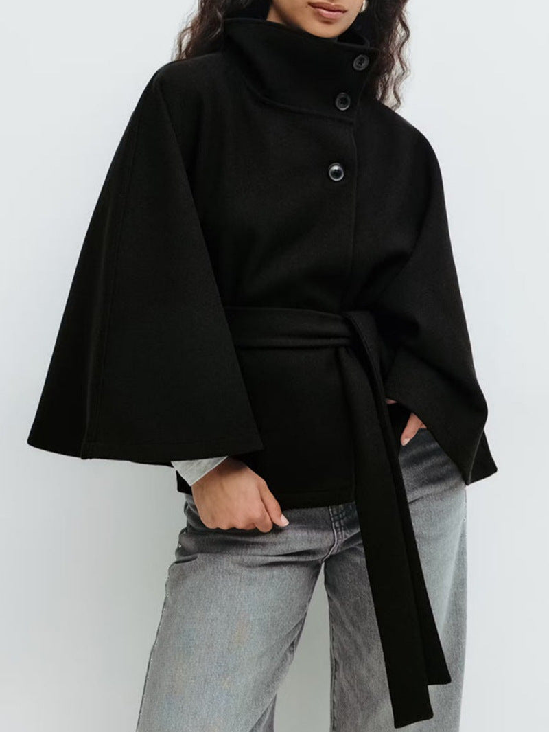 Damen Umhangjacke Hochkragen Gürtel Eveloria