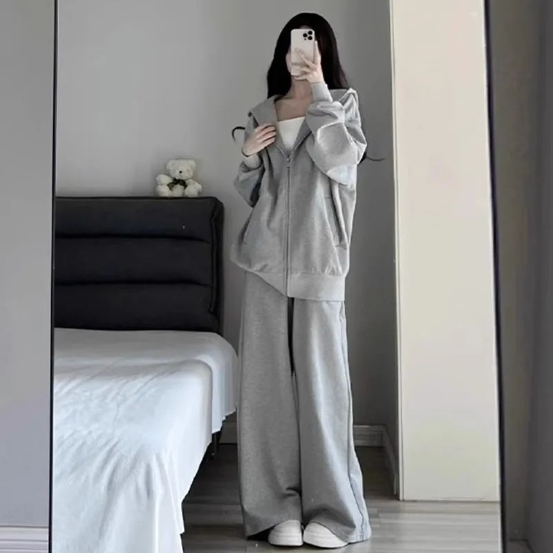 Damen Oversized Sportanzug mit Kapuze und Taschen - Eveloria