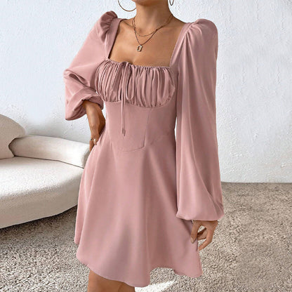 Damen Minikleid Rüschendetails Puffärmel Eveloria