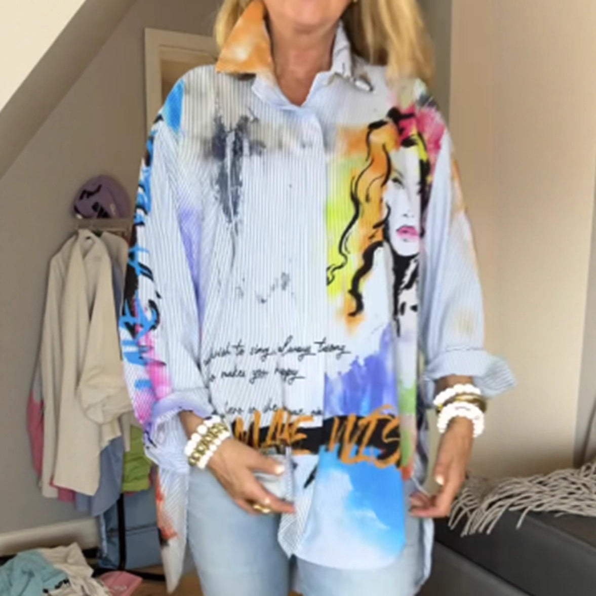 Damen Oversize Bluse mit Grafikdesign Eveloria - Eveloria