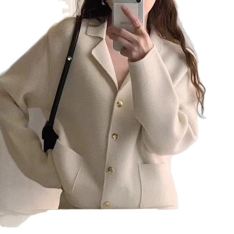 Damen Bouclé-Jacke mit goldenen Knöpfen Eveloria
