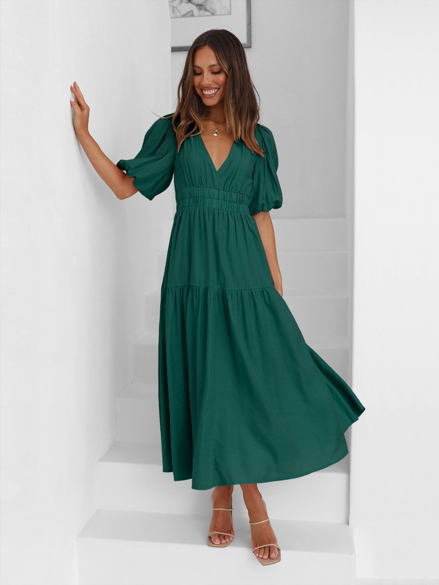 Damen Maxikleid V-Ausschnitt Puffärmel Eveloria