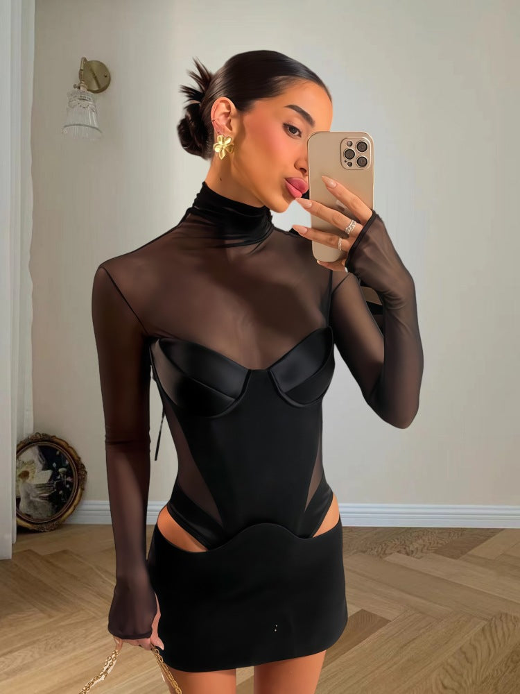 Damenkleid Figurbetont mit transparenten Einsätzen und Rauten-Cutouts