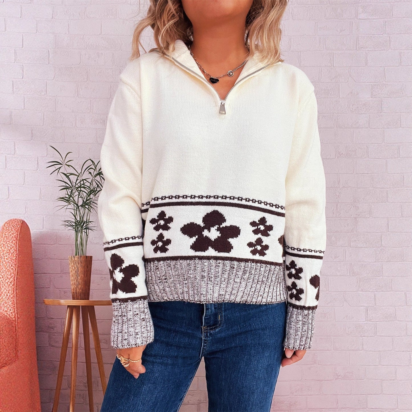 Damen Strickpullover Floralmuster Hochkragen Eveloria - Eveloria