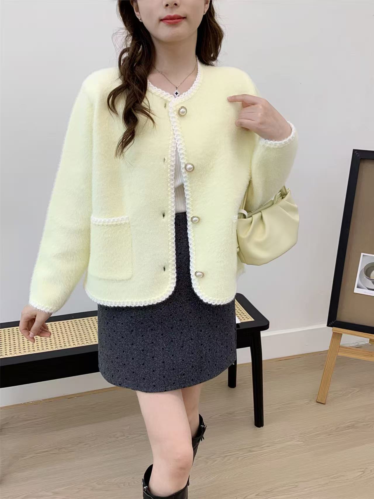 Damen Strickjacke mit Knöpfen und Taschen Eveloria