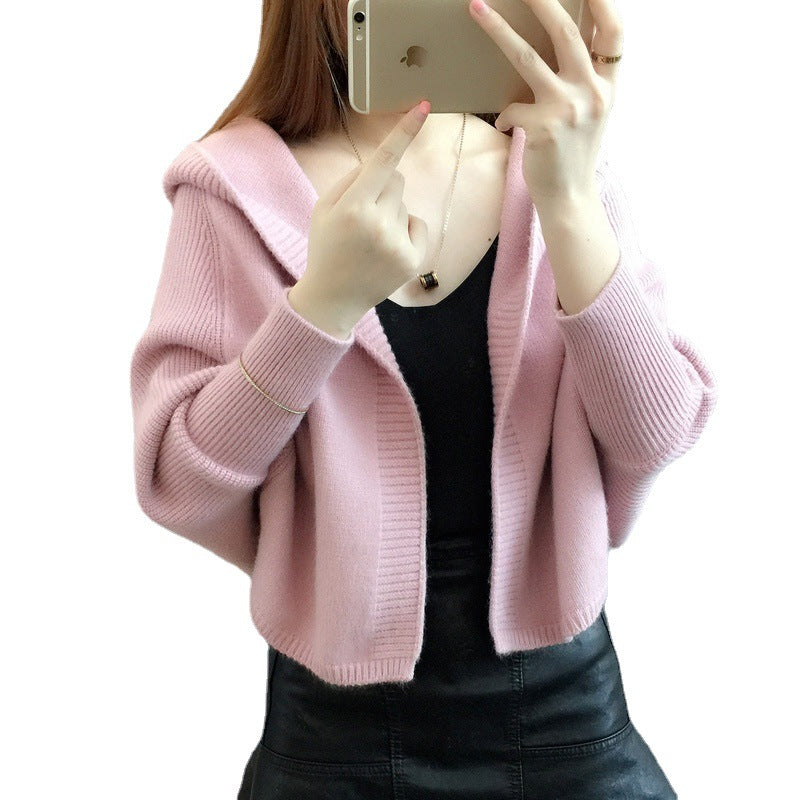 Damen Strickjacke mit Kapuze und weitem Schnitt