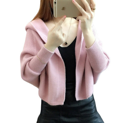 Damen Strickjacke mit Kapuze und weitem Schnitt