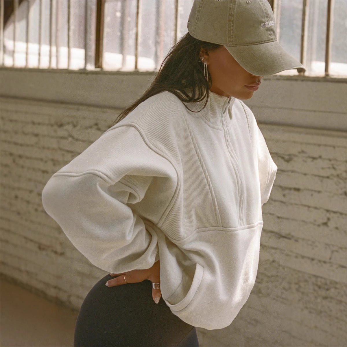 Damen Stehkragenpullover Elastisch Mit Reißverschluss Schwarz Eveloria - Eveloria