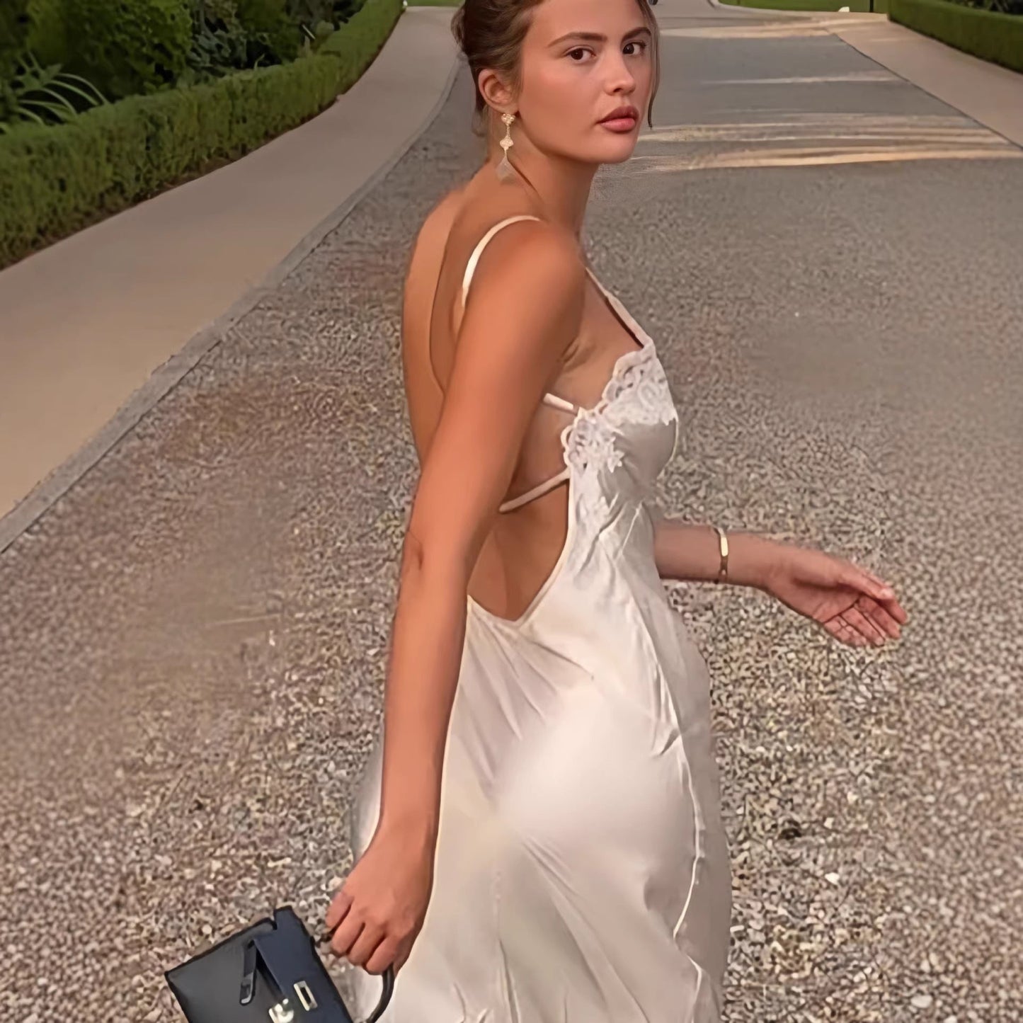 Damen Satin Maxikleid Spitzenbesatz schmal Eveloria