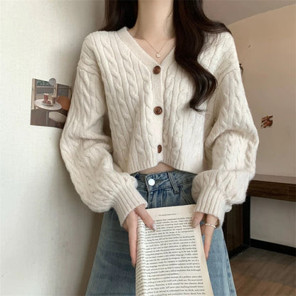 Damen Strickjacke Kurz Breite Ärmel Knöpfe Beige - Eveloria