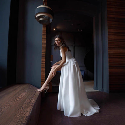 Eveloria Damen Hochzeitskleid V-Ausschnitt Seitenschlitz