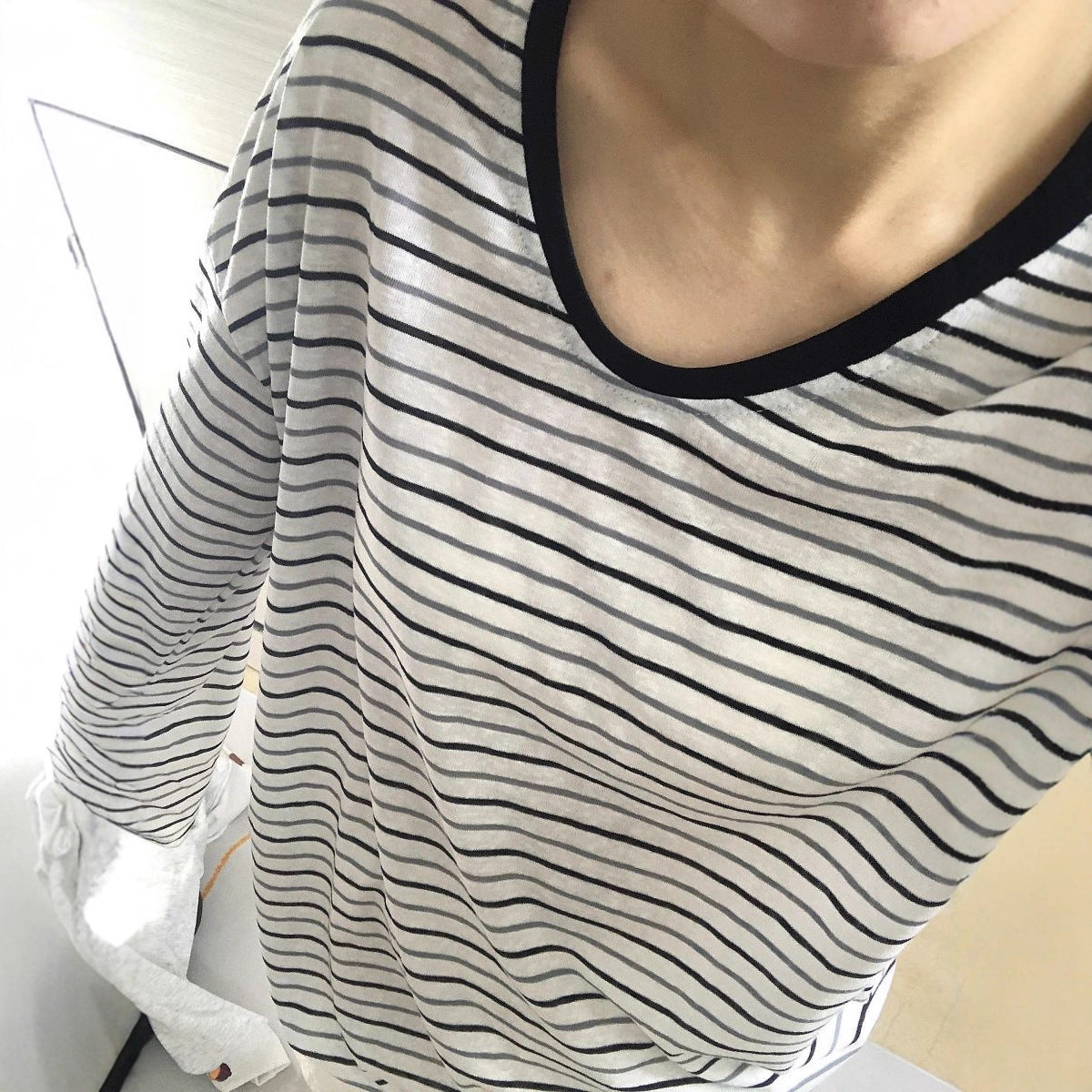 Damen Oversized Langarmshirt Streifen Weite Ärmel weiß