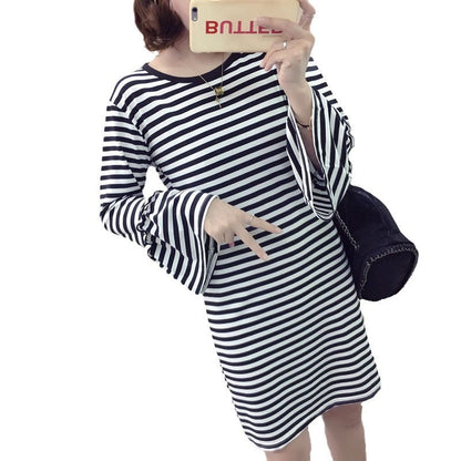 Damen Minikleid Gestreift Voluminöse Ärmel Eveloria