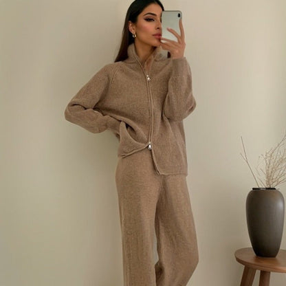 Damen Strickjacke mit Reißverschluss und Hose