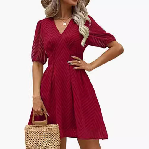 Damen Kleid mit gepufften Ärmeln und V-Ausschnitt Eveloria - Eveloria
