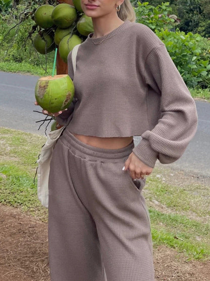 Damen Set Cropped Sweatshirt Weite Hose Eveloria
