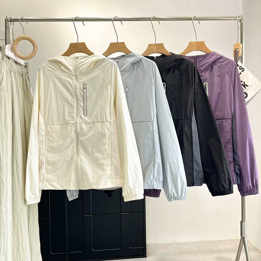 Damen Übergangsjacke Leicht Atmungsaktiv Reißverschlusstaschen Beige - Eveloria