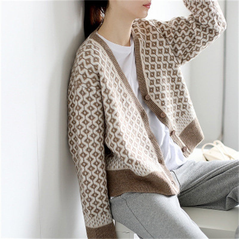 Damen Grobstrickjacke Geometrische Muster Knöpfe Beige