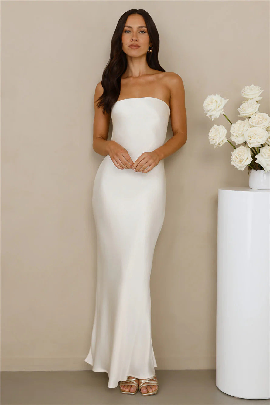 Damen Schulterfreies Maxikleid Satinoptik Elegant Eveloria