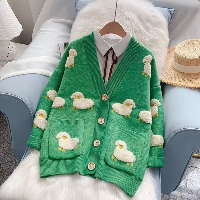 Damen Strickjacke mit Schafemotiv und Taschen