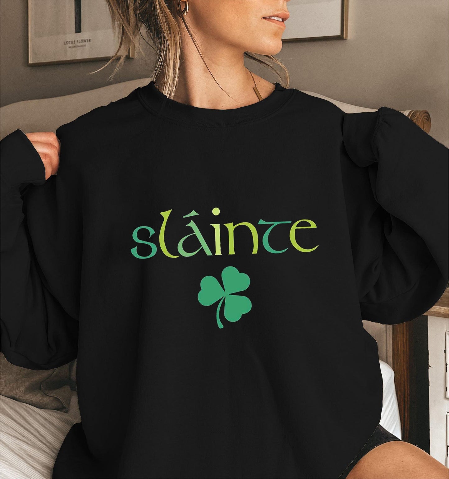Damen Sweatshirt Voluminöse Ärmel Motiviertes Design Eveloria