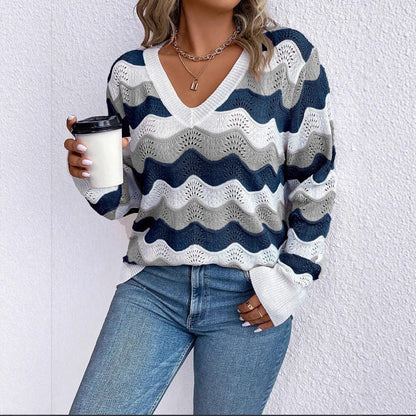 Damen Pullover V-Ausschnitt Wellenmuster Luftig Eveloria