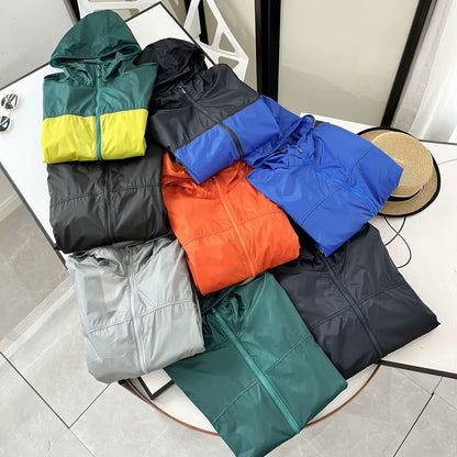 Damen Leichte Sportjacke mit Kapuze Eveloria wird zu:
Eveloria Damen - Eveloria