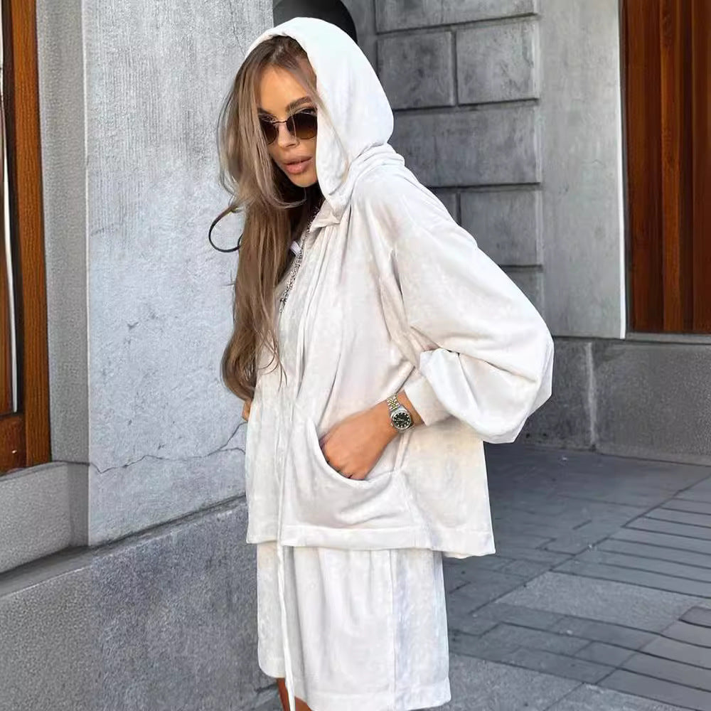 Damen Velours Hoodie Shorts Set Weit Geschnitten Eveloria