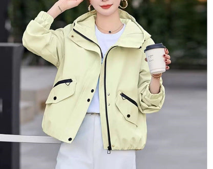 Damen Übergangsjacke mit Kapuze und Taschen Eveloria