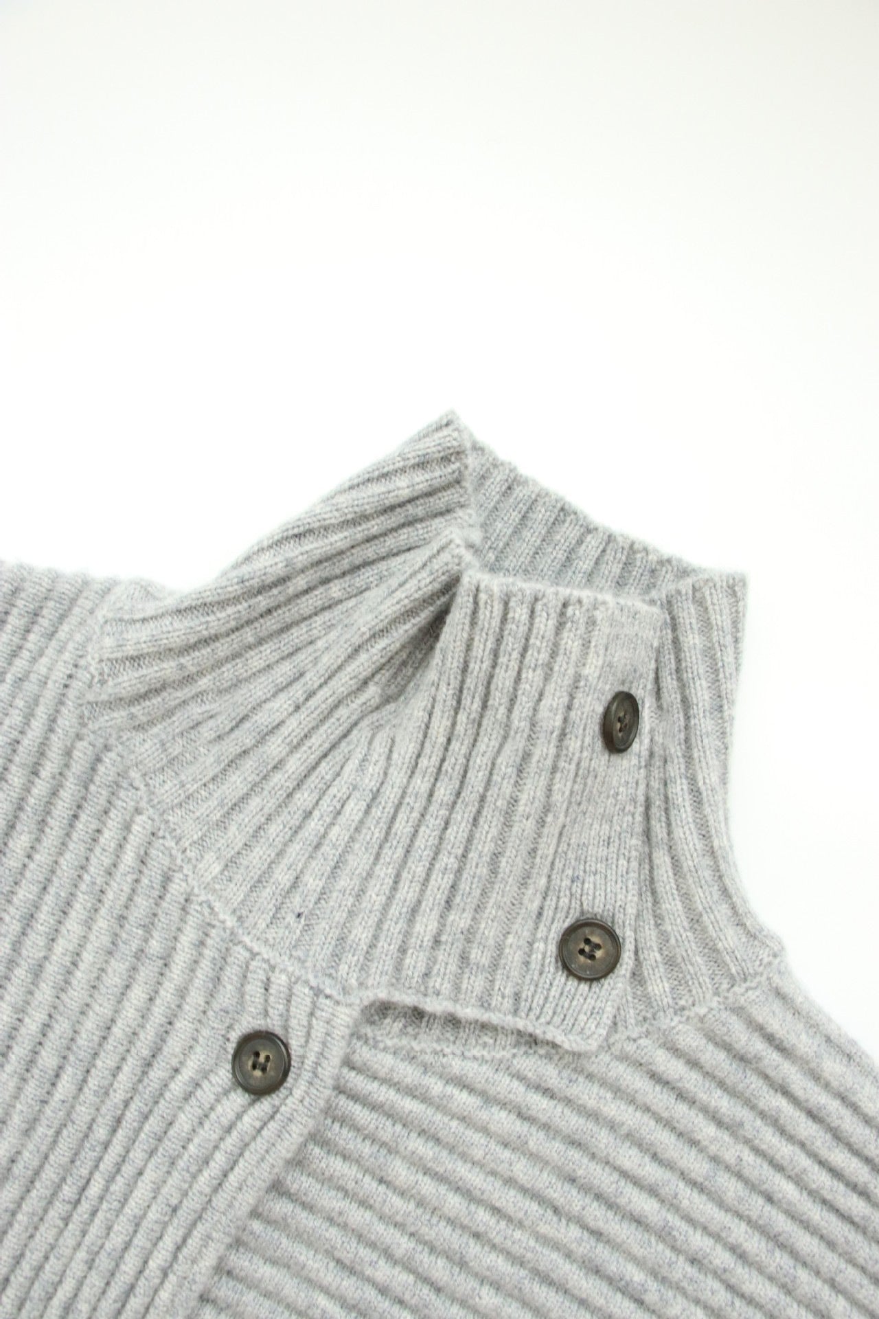 Damen Strickjacke Relaxed mit hohem Kragen und Knöpfen