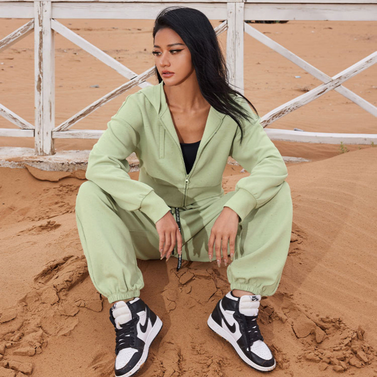 Damen Freizeit-Set Cropped Kapuzenjacke Hose Eveloria