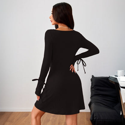Damen Minikleid Figurbetont Langer Ärmel Cut-Out-Ausschnitt Eveloria