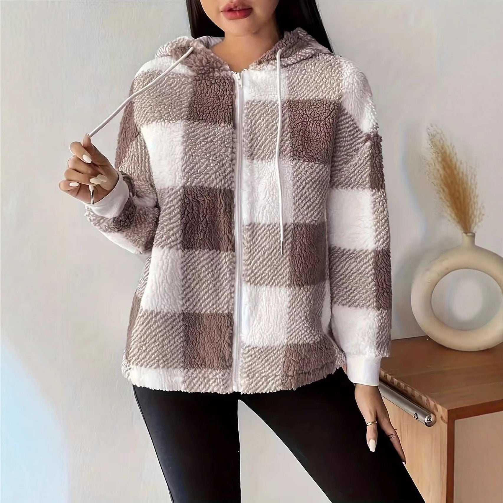 Damen Übergangsjacke Teddy-Material Karo Schwarz - Eveloria