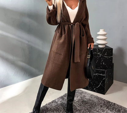 Damen Langstrickjacke mit Taschen und Gürtel Eveloria