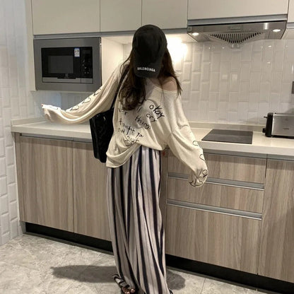 Damen Oversized Oberteil Off-Shoulder Design mit Schriftzug