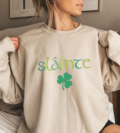 Damen Sweatshirt Voluminöse Ärmel Motiviertes Design Eveloria