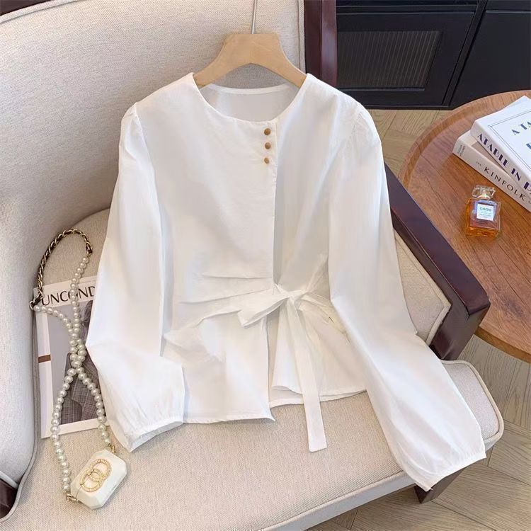 Damen Bluse mit Schleifenbindung und V-Ausschnitt aus Seide