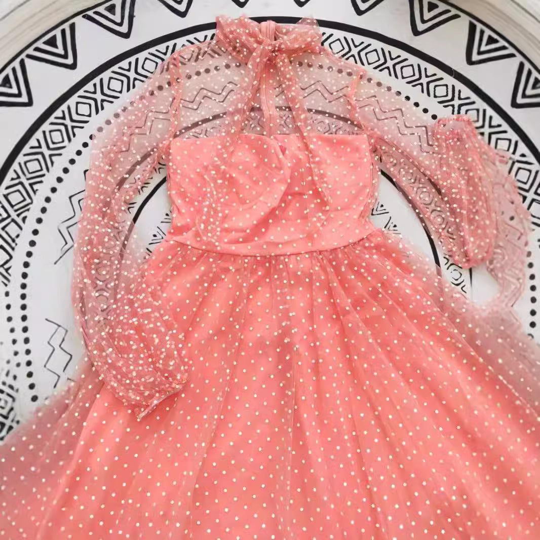 Damen Tüllkleid mit Puffärmeln und Schleifenakzent