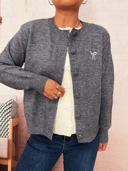 Damen Strickjacke Feine Struktur Verspielte Knöpfe Beige