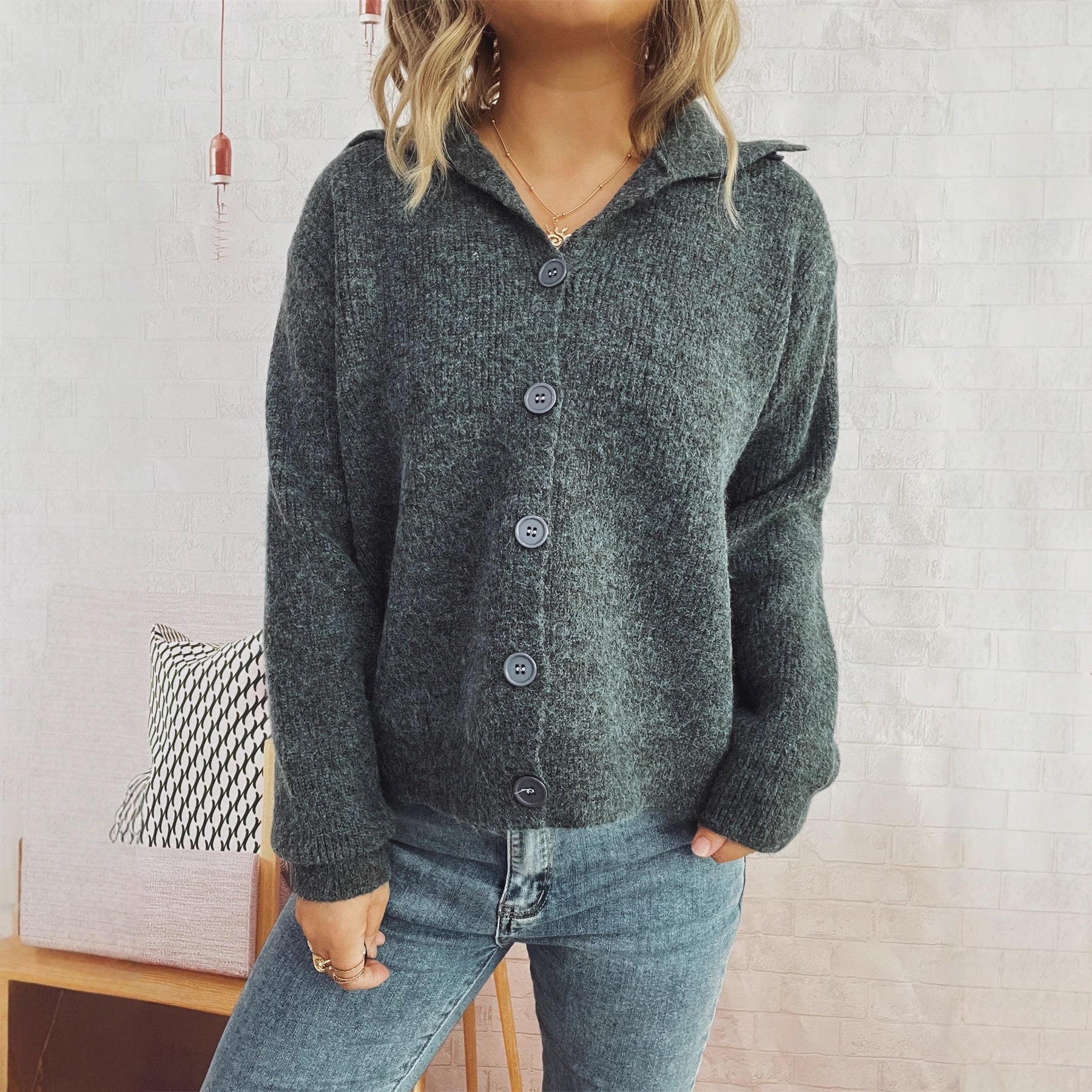 Damen Strickjacke mit Kragen und Knöpfen Eveloria - Eveloria