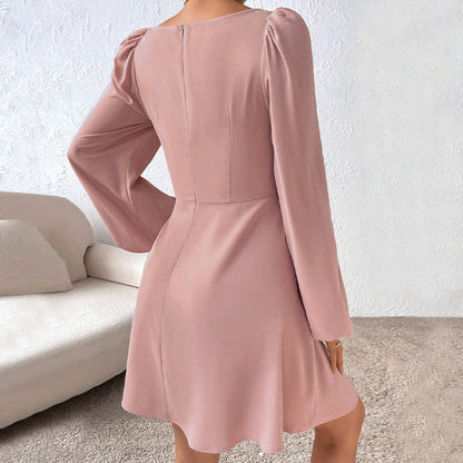 Damen Minikleid Rüschendetails Puffärmel Eveloria